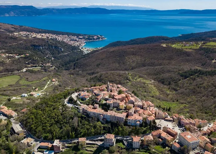 Lucija By Interhome * Vinež